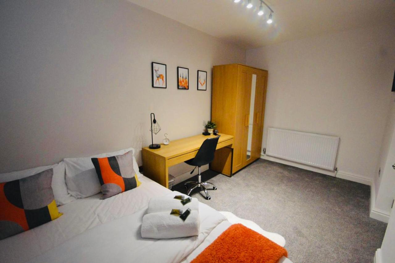 Apartamento Stunning 3-bed Ground Floor In *