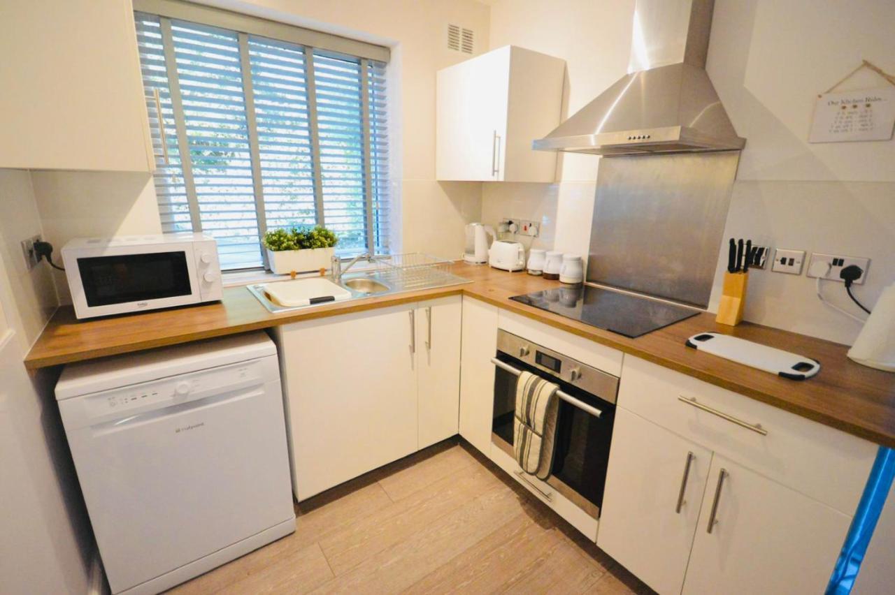 Stunning 3-bed Ground Floor In Apartamento *