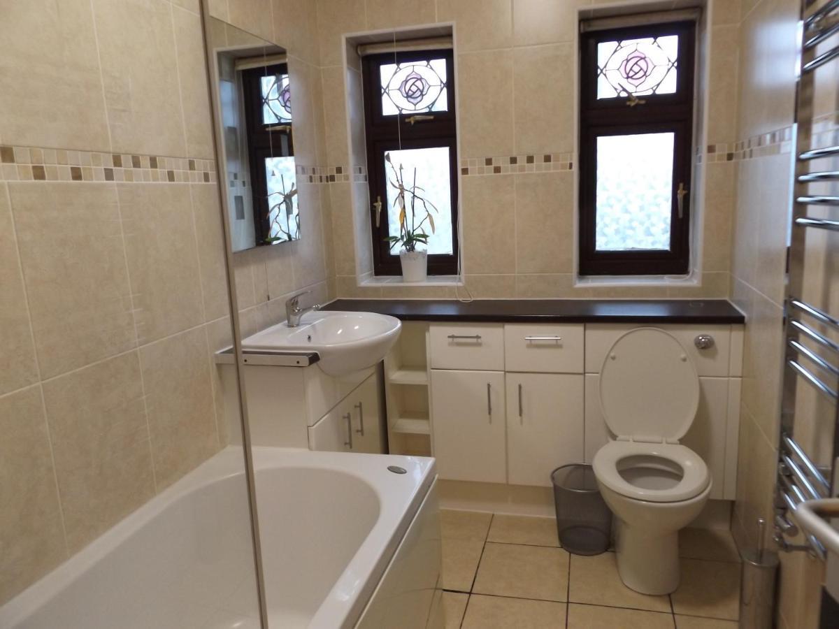 Homestay Coventry Rooms *