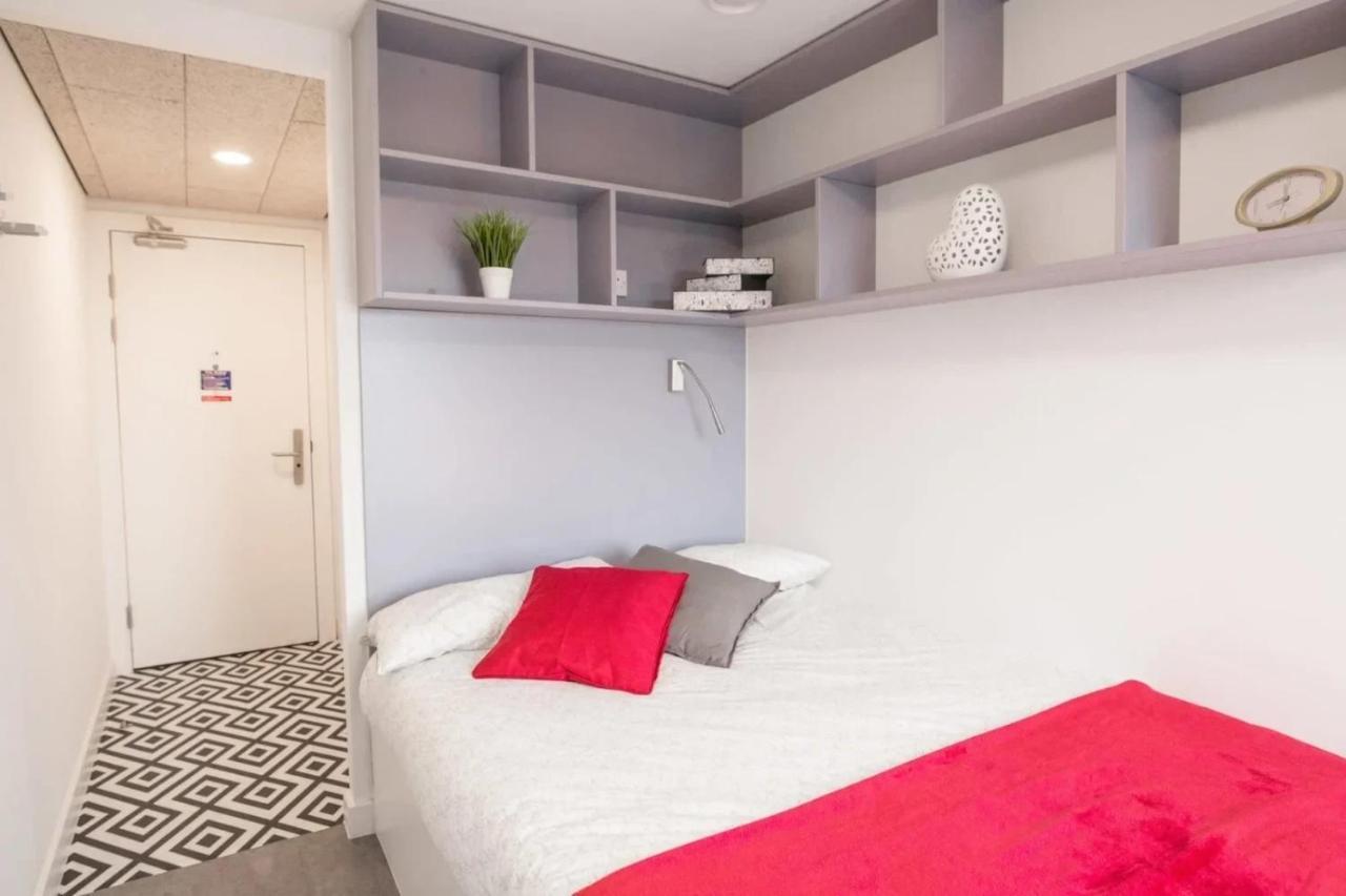 Apartment Birght Private Bedrooms At Paradise Village In *