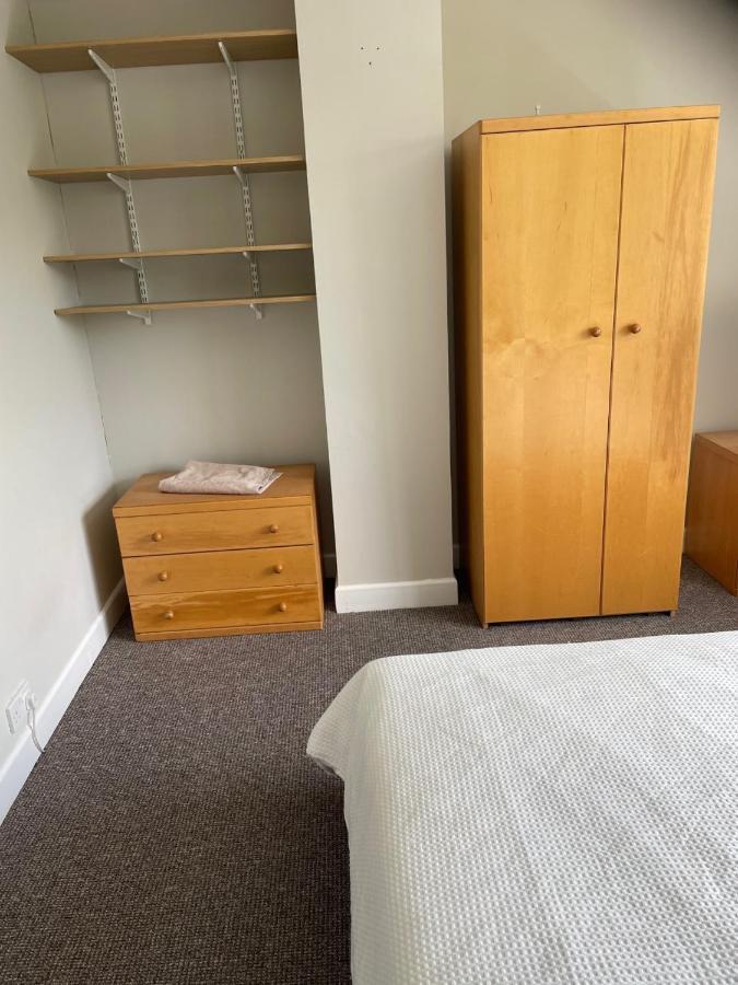 5 Bed House, 32 Tutbury Avenue, Cannon Park, Coventry, Cv4 7bj Coventry