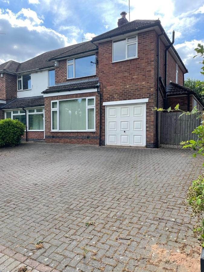5 Bed House, 32 Tutbury Avenue, Cannon Park, Coventry, Cv4 7bj