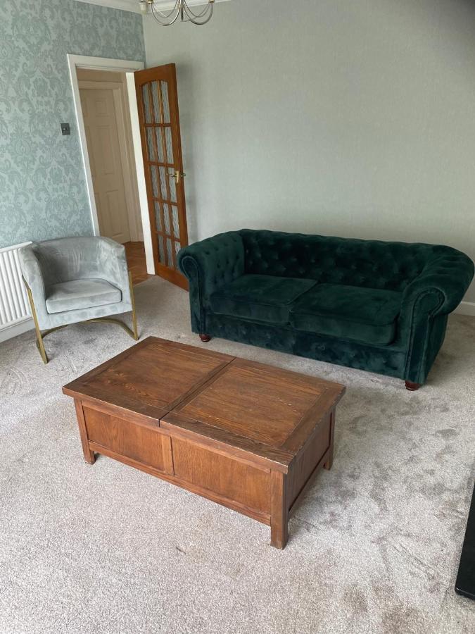 5 Bed House, 32 Tutbury Avenue, Cannon Park, Coventry, Cv4 7bj * Coventry