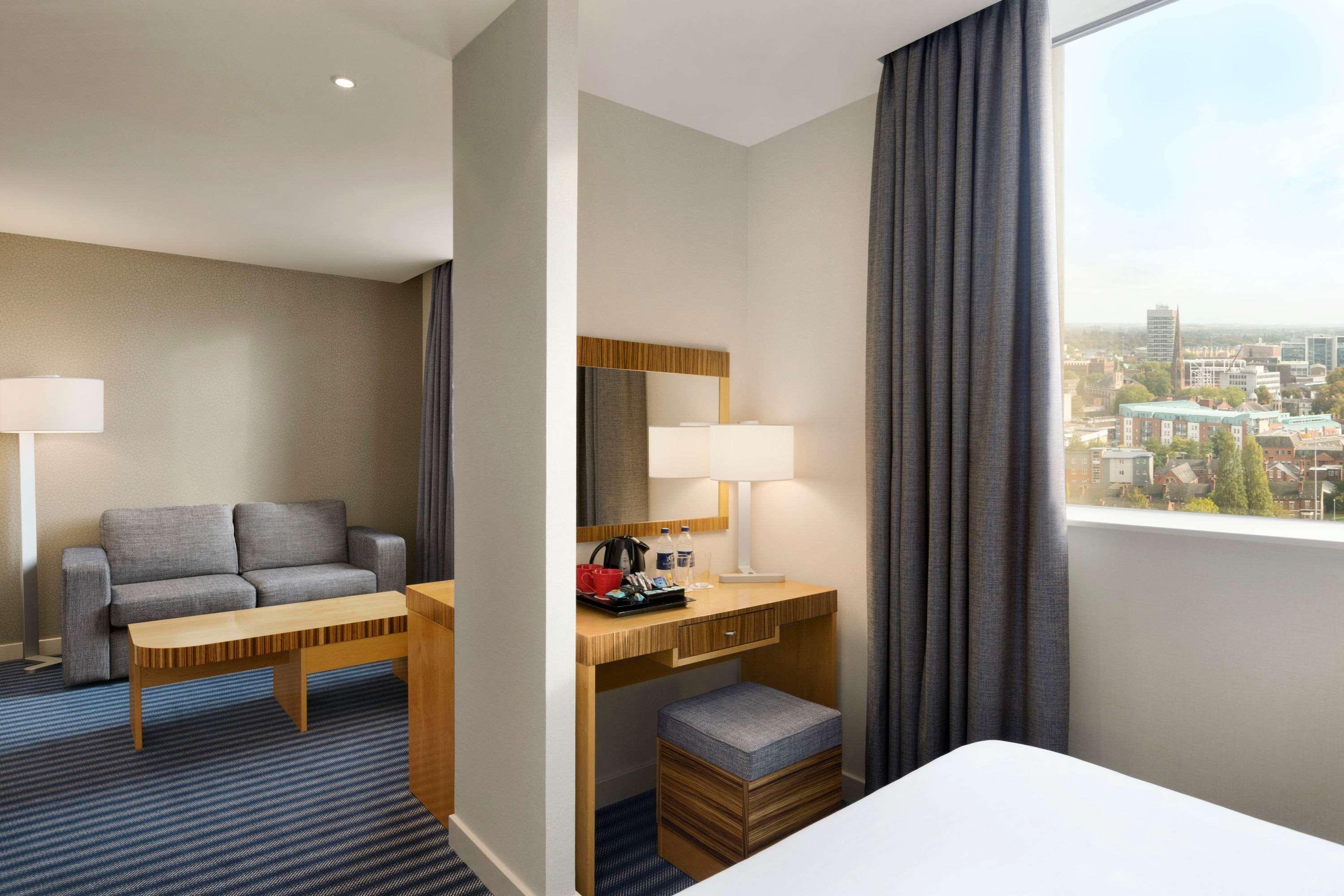 Ramada & By Wyndham Coventry
