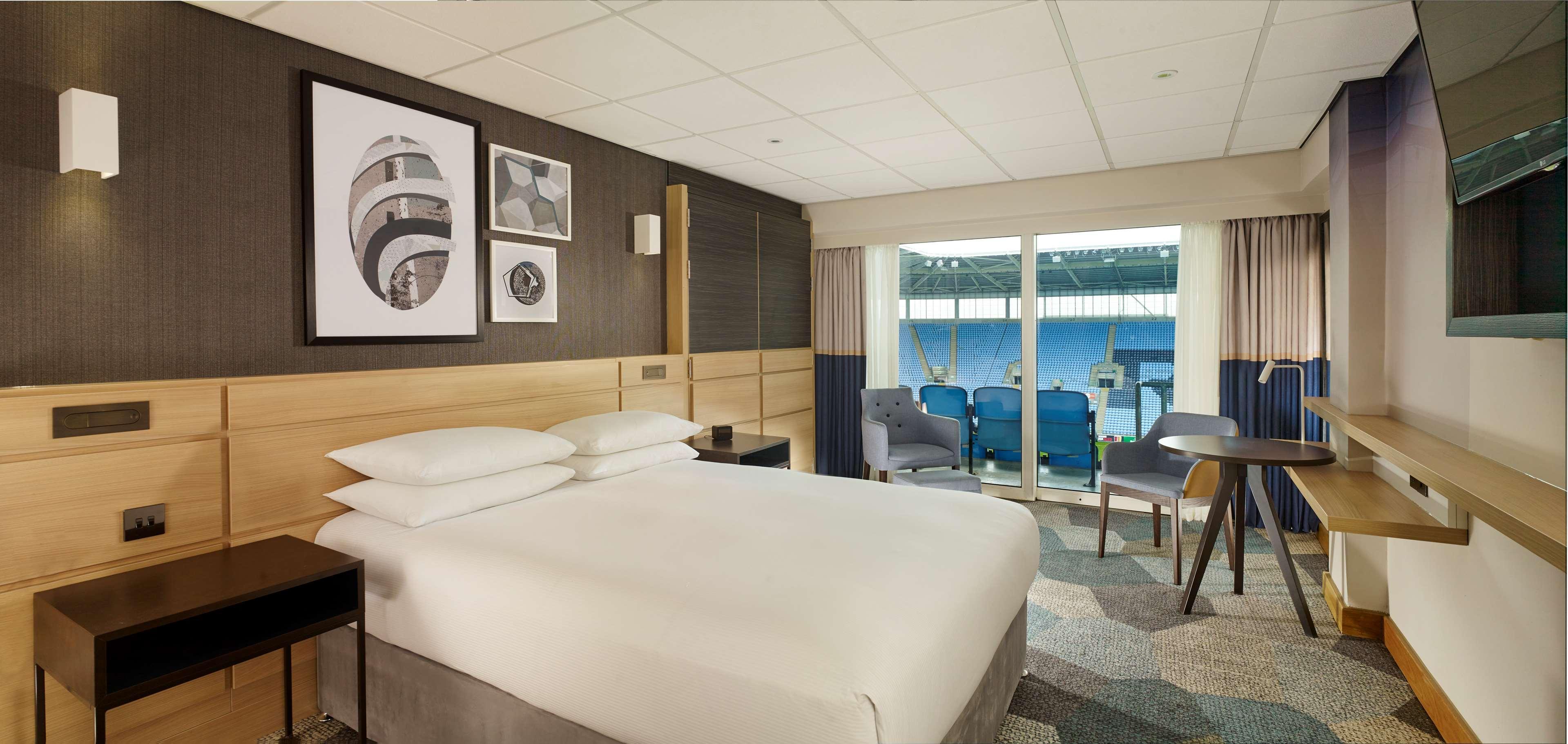 Hotel Doubletree By Hilton Building Society Arena