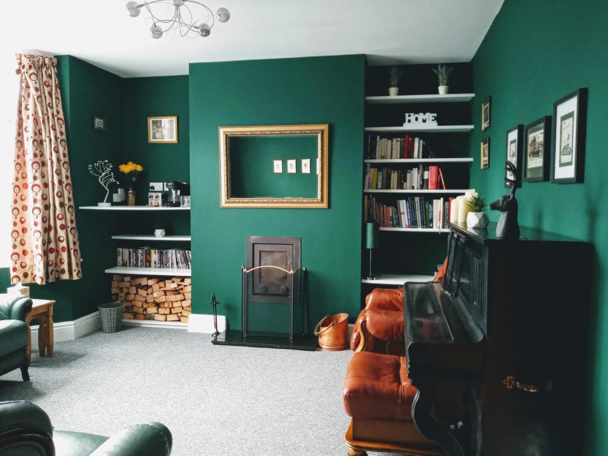 Stunning & Spacious Family Home. Midlands Location