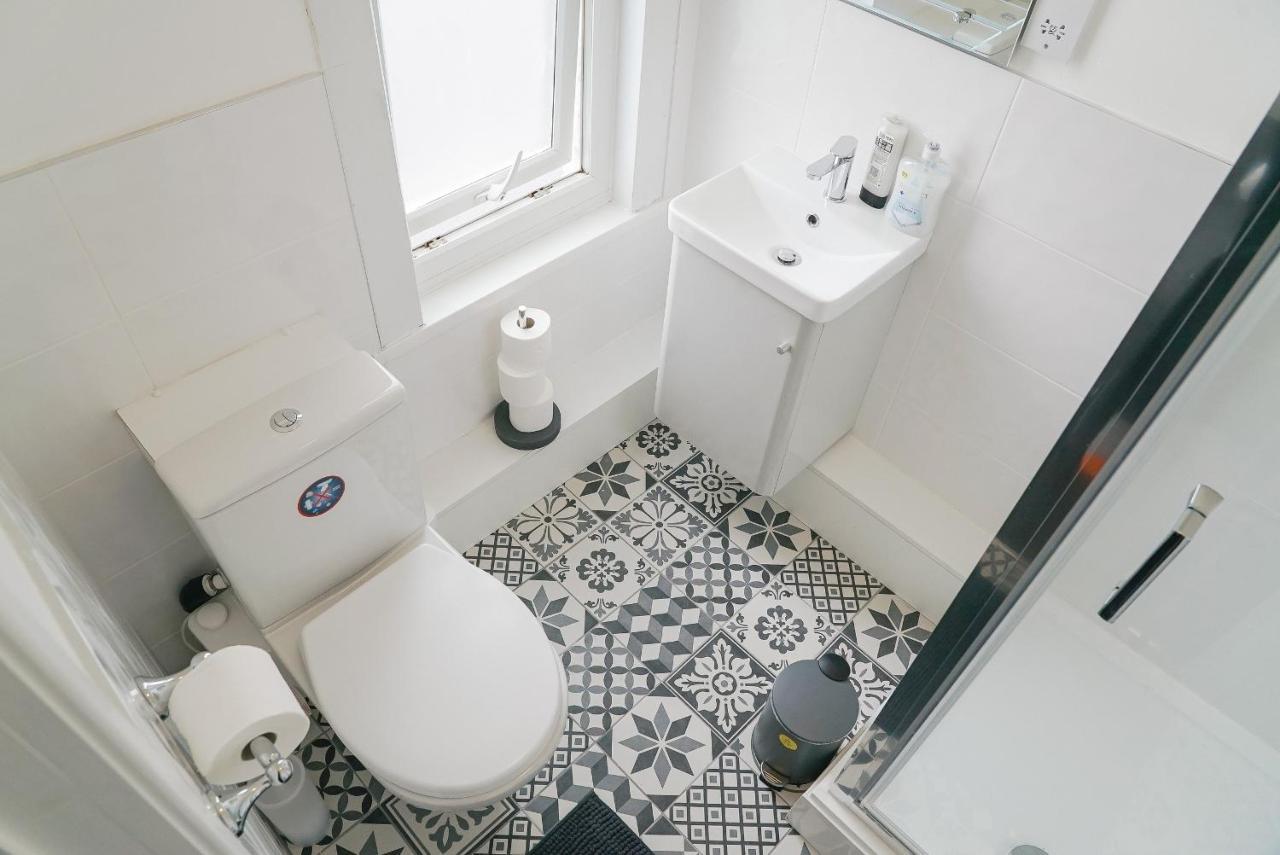 Living Serviced Homestay Coventry