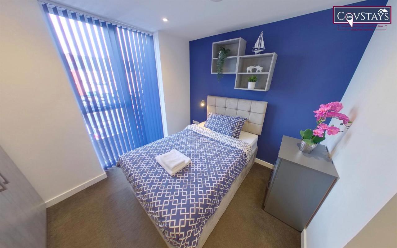 Signature House - Contemporary In Centre, Free Parking, By Covstays Apartment