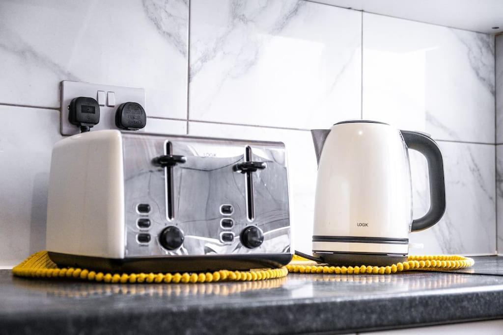Cv1 Exclusive Contractors & Travellers 5 Min To Ricoh Arena 5 Mins To Centre 2x Free Car Parking Spaces Free Wifi Free Netflix Sleeps 8 Casa de férias
