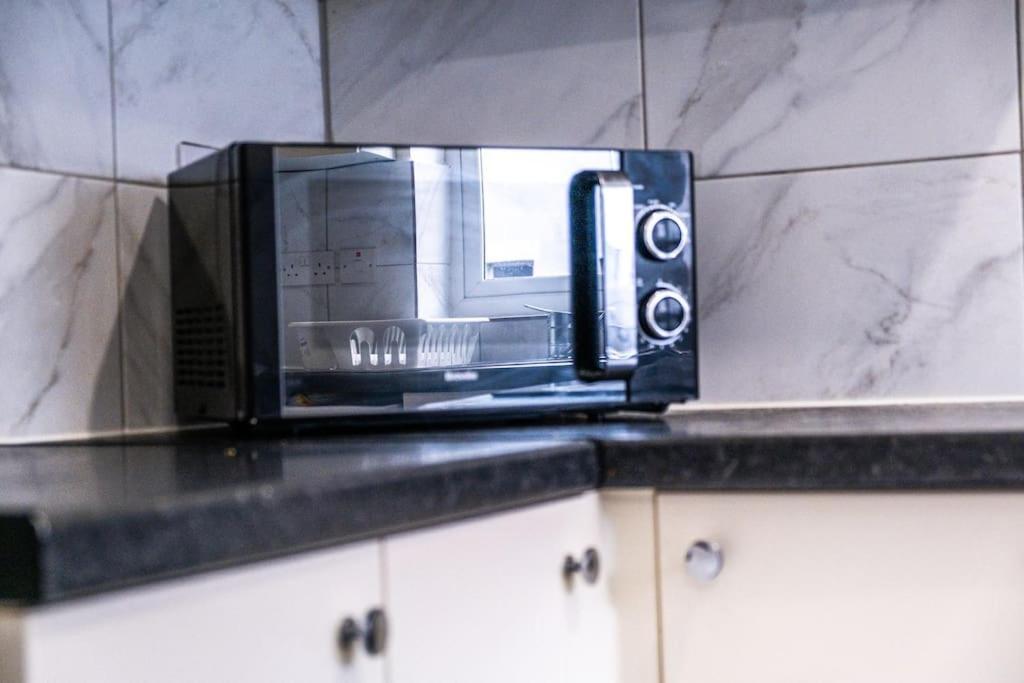 Cv1 Exclusive Contractors & Travellers 5 Min To Ricoh Arena 5 Mins To Centre 2x Free Car Parking Spaces Free Wifi Free Netflix Sleeps 8 Casa de férias Coventry