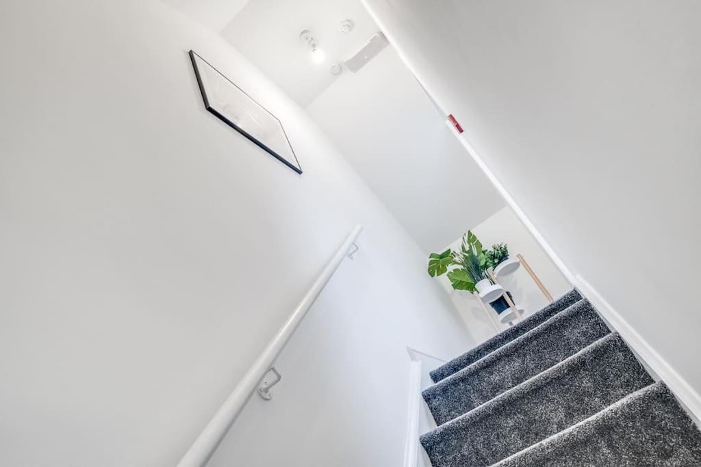 Cv1 Exclusive Contractors & Travellers 5 Min To Ricoh Arena 5 Mins To Centre 2x Free Car Parking Spaces Free Wifi Free Netflix Sleeps 8 Casa de férias *
