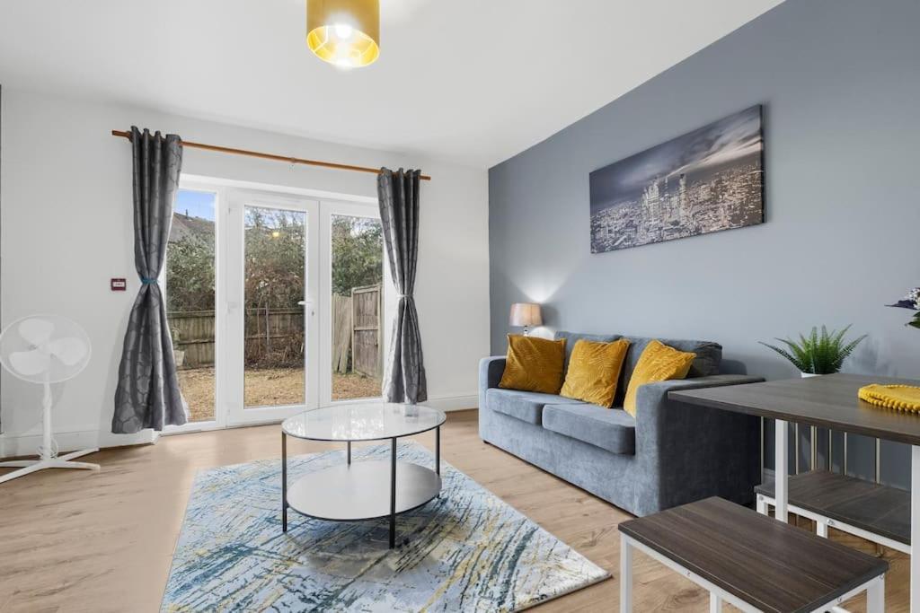 Cv1 Exclusive Contractors & Travellers 5 Min To Ricoh Arena 5 Mins To Centre 2x Free Car Parking Spaces Free Wifi Free Netflix Sleeps 8 Casa de férias
