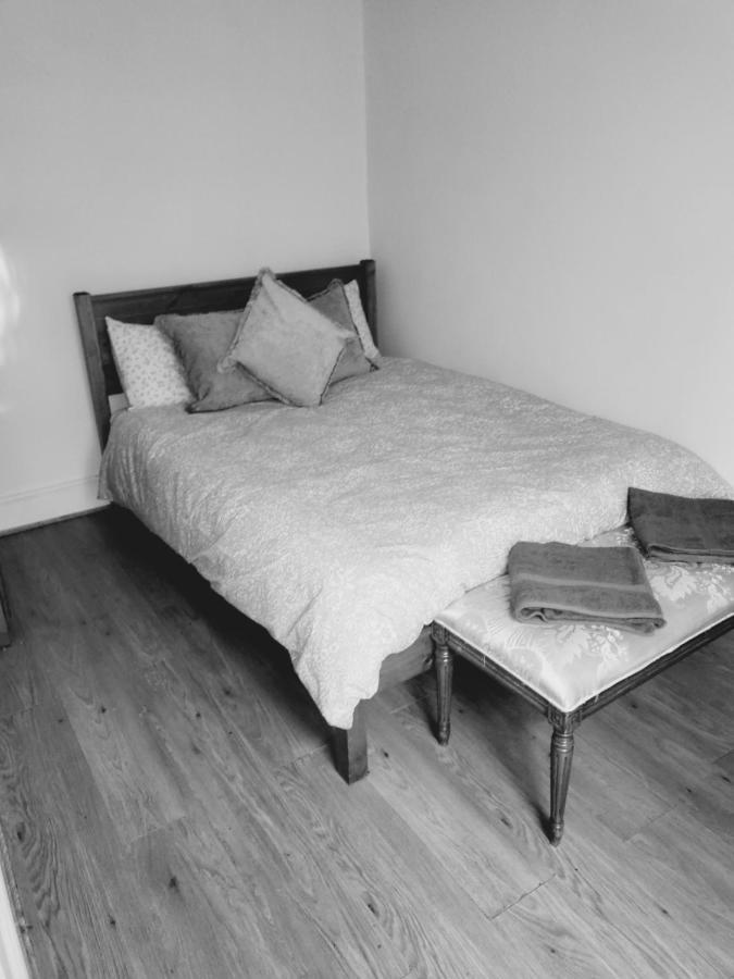 Apartment From Entire Flat