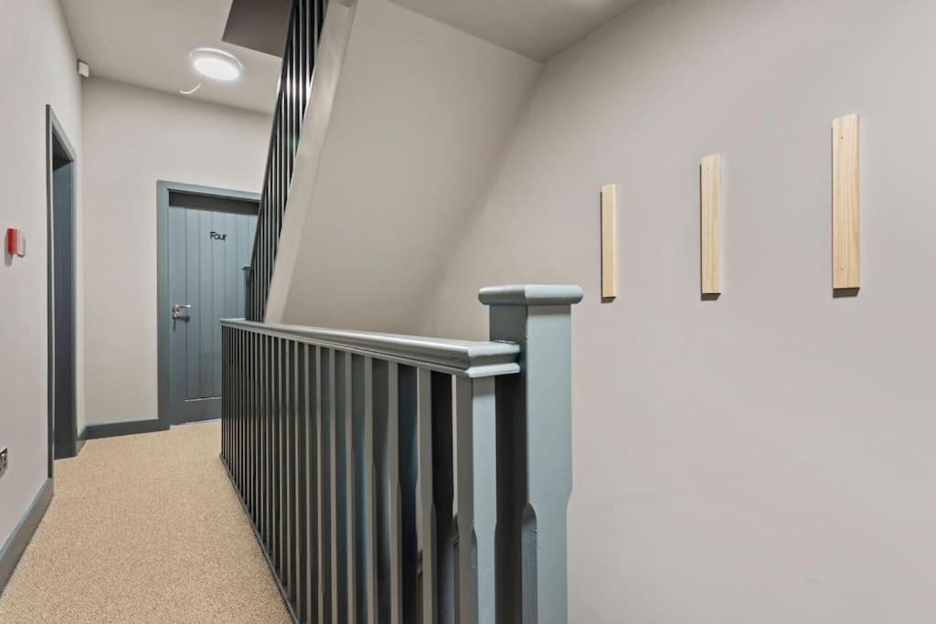 Apartment Flat 7 Centrally Located In Cv1 *