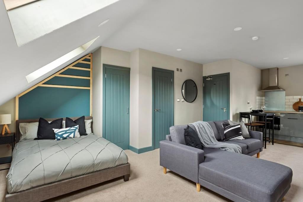 Apartment Flat 7 Centrally Located In Cv1 *