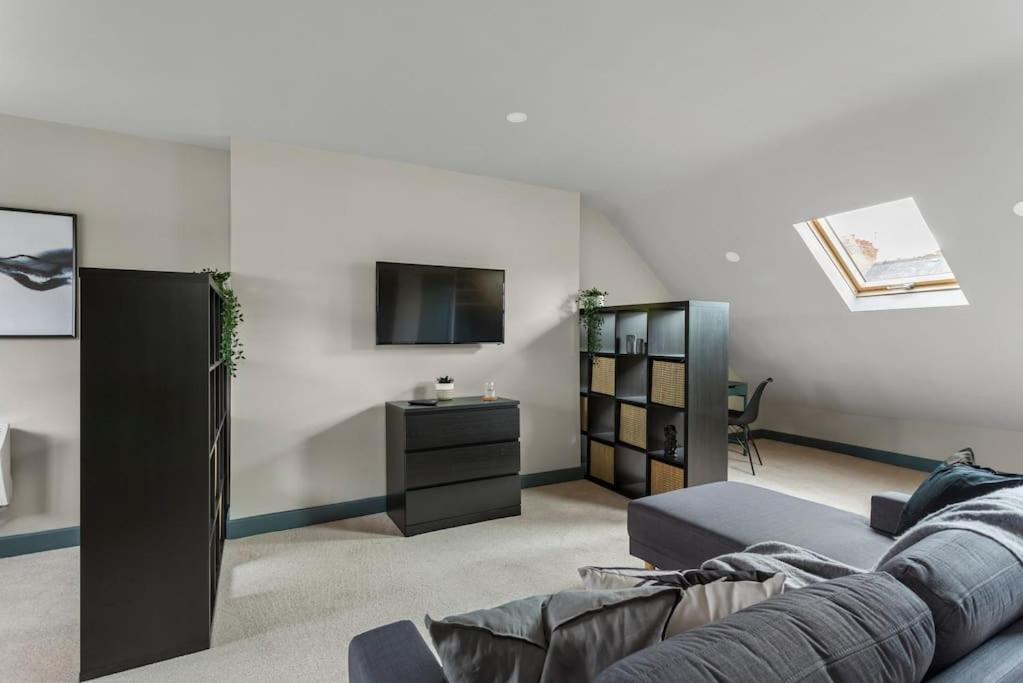 Flat 7 Centrally Located In Cv1