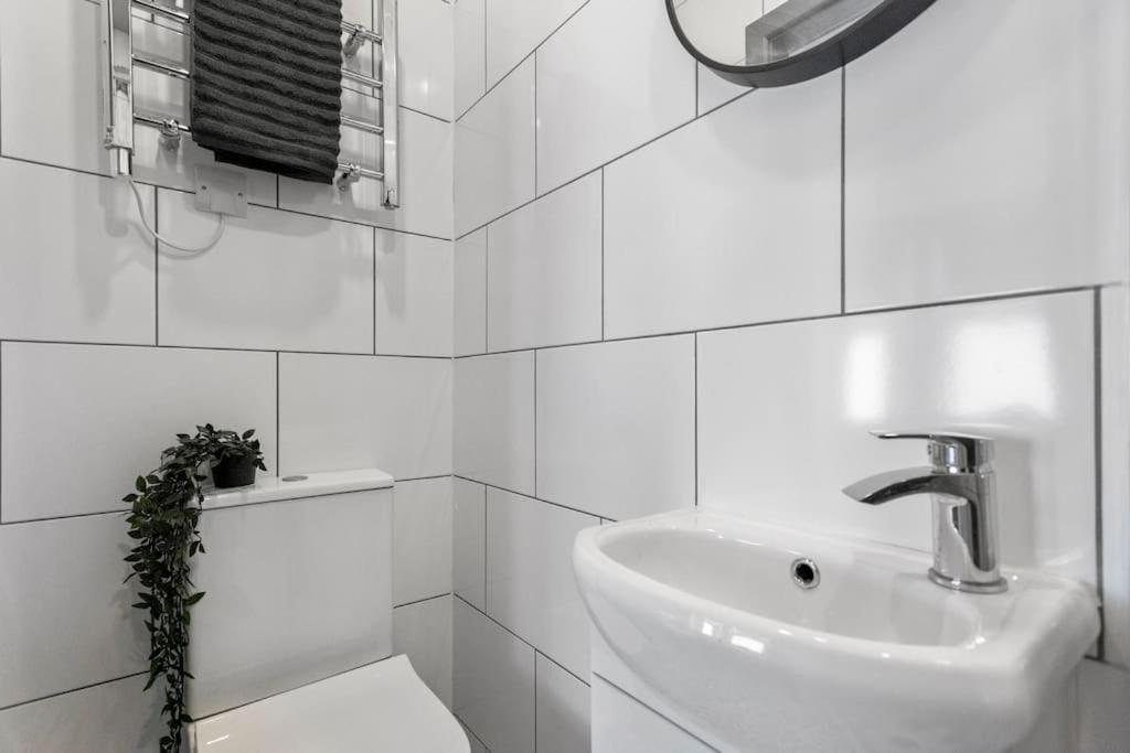 Flat 7 Centrally Located In Cv1 * Coventry