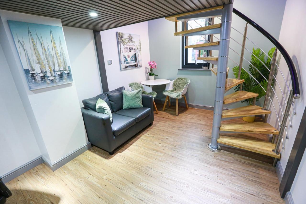 B103 Urban Oasis Loft * Coventry
