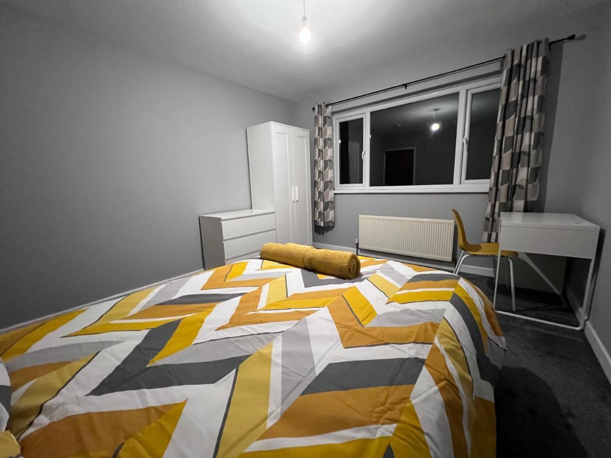 Guest house Modern Close To Warwick
