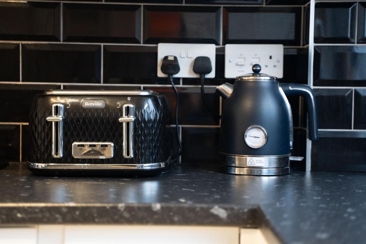 Luxury Hideaway, Centre,parking,netflix Sleeps 3 *