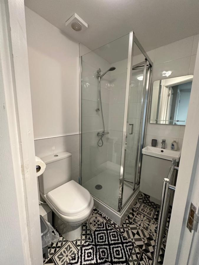 Lovely Town House 5 * Coventry