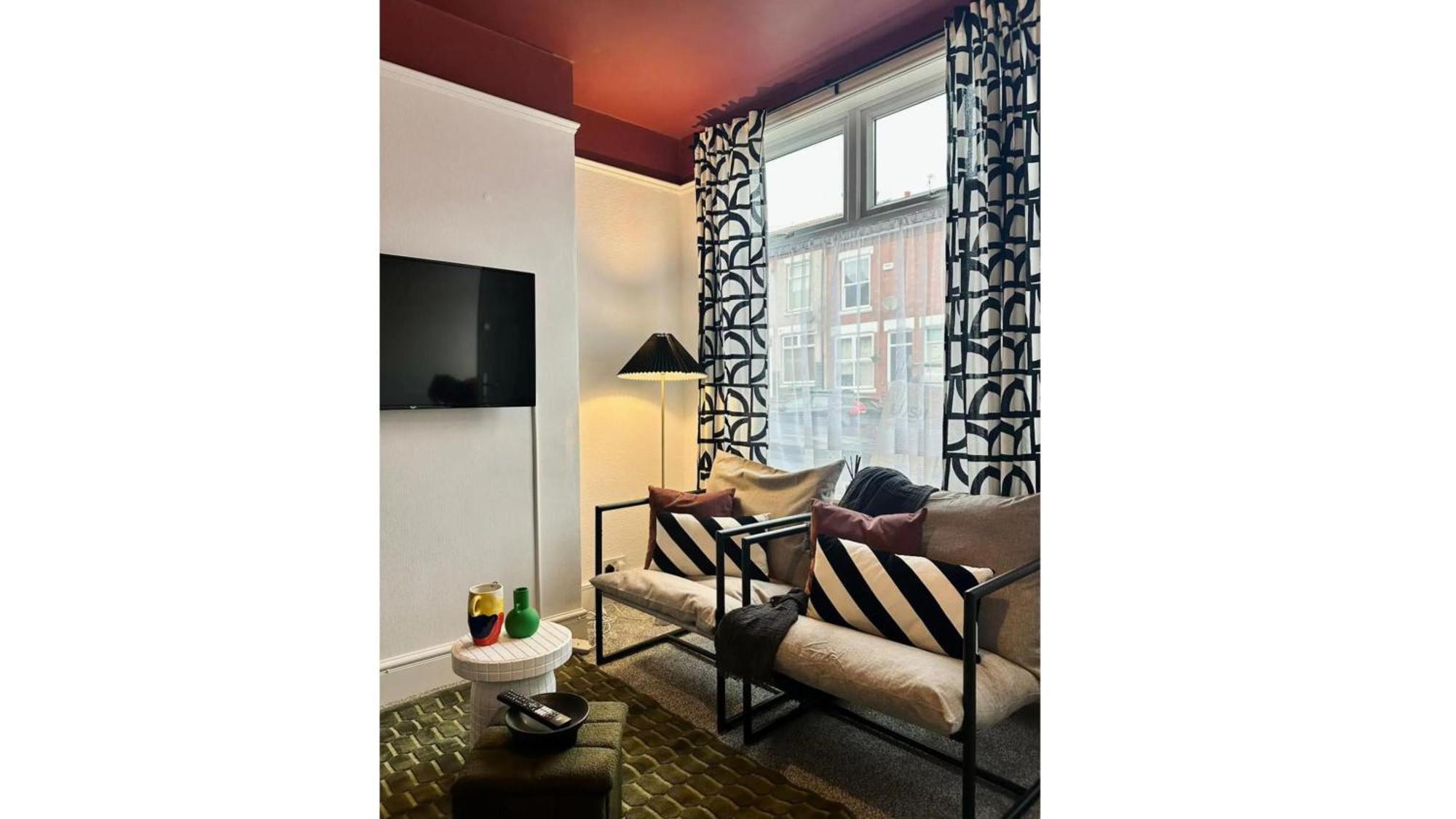 Apartment Lovely House, Sleeps 4, By Empower Homes *