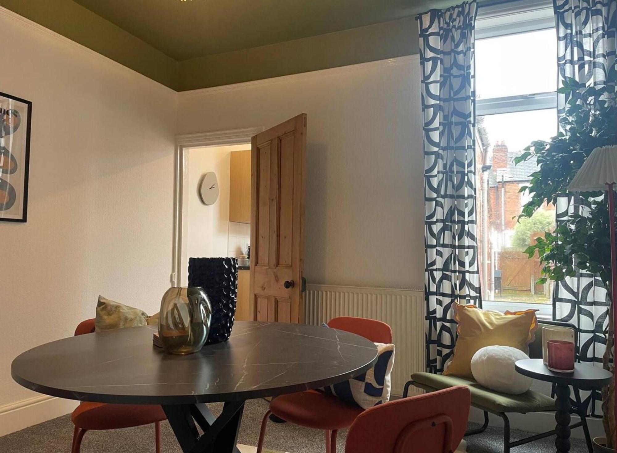 Apartment Lovely House, Sleeps 4, By Empower Homes Coventry