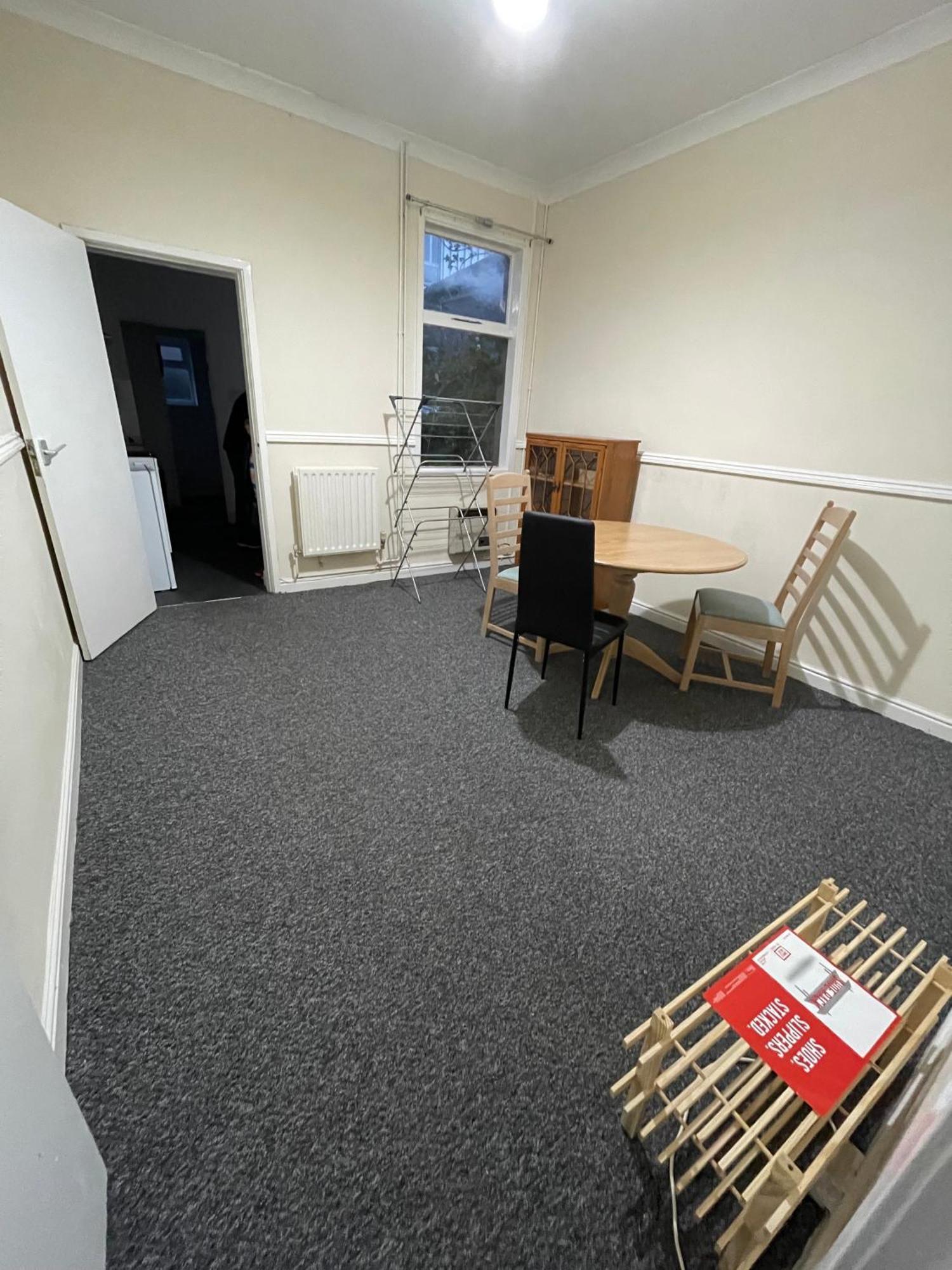 Guest house Private Double Near Centre, With Free Parking/wifi Coventry