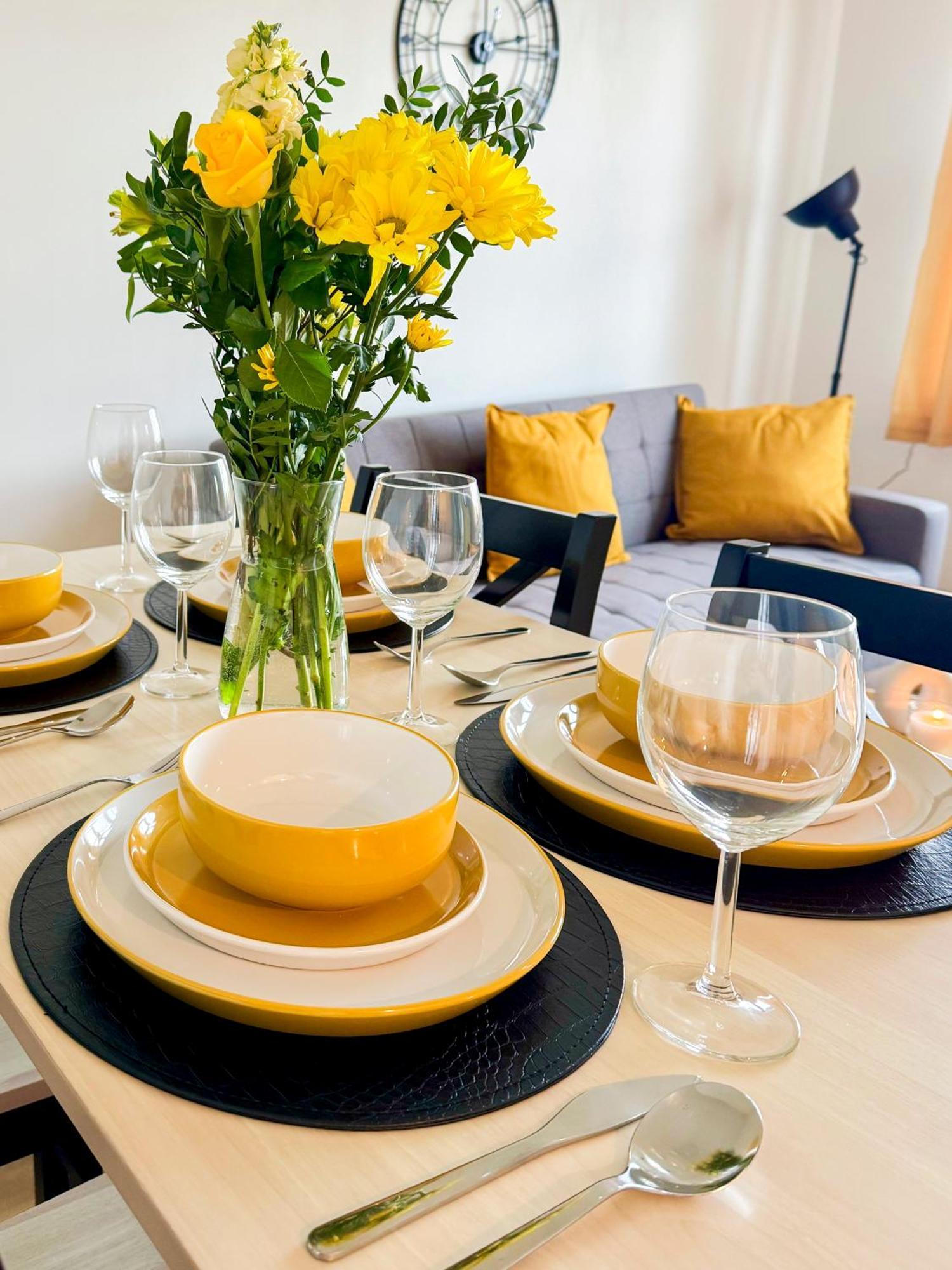 Quantum Modern 2 Bedroom With Free Parking *