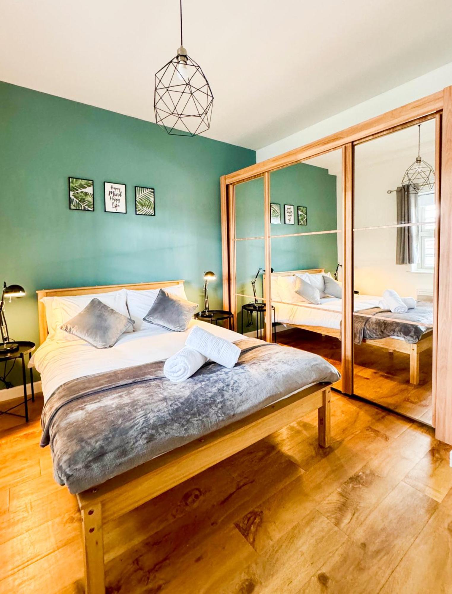 Apartamento Quantum Modern 2 Bedroom With Free Parking