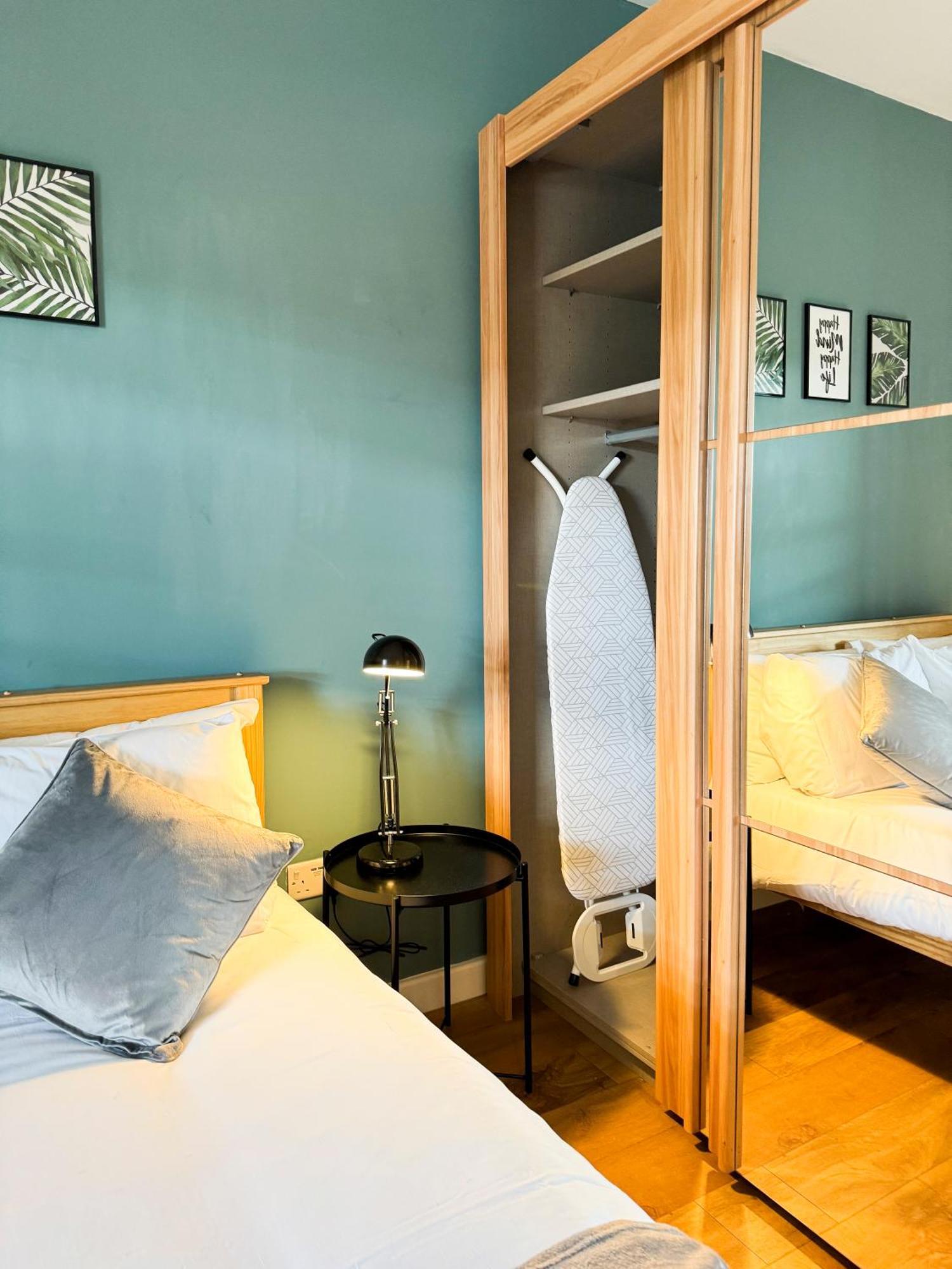 Quantum Modern 2 Bedroom With Free Parking Apartamento