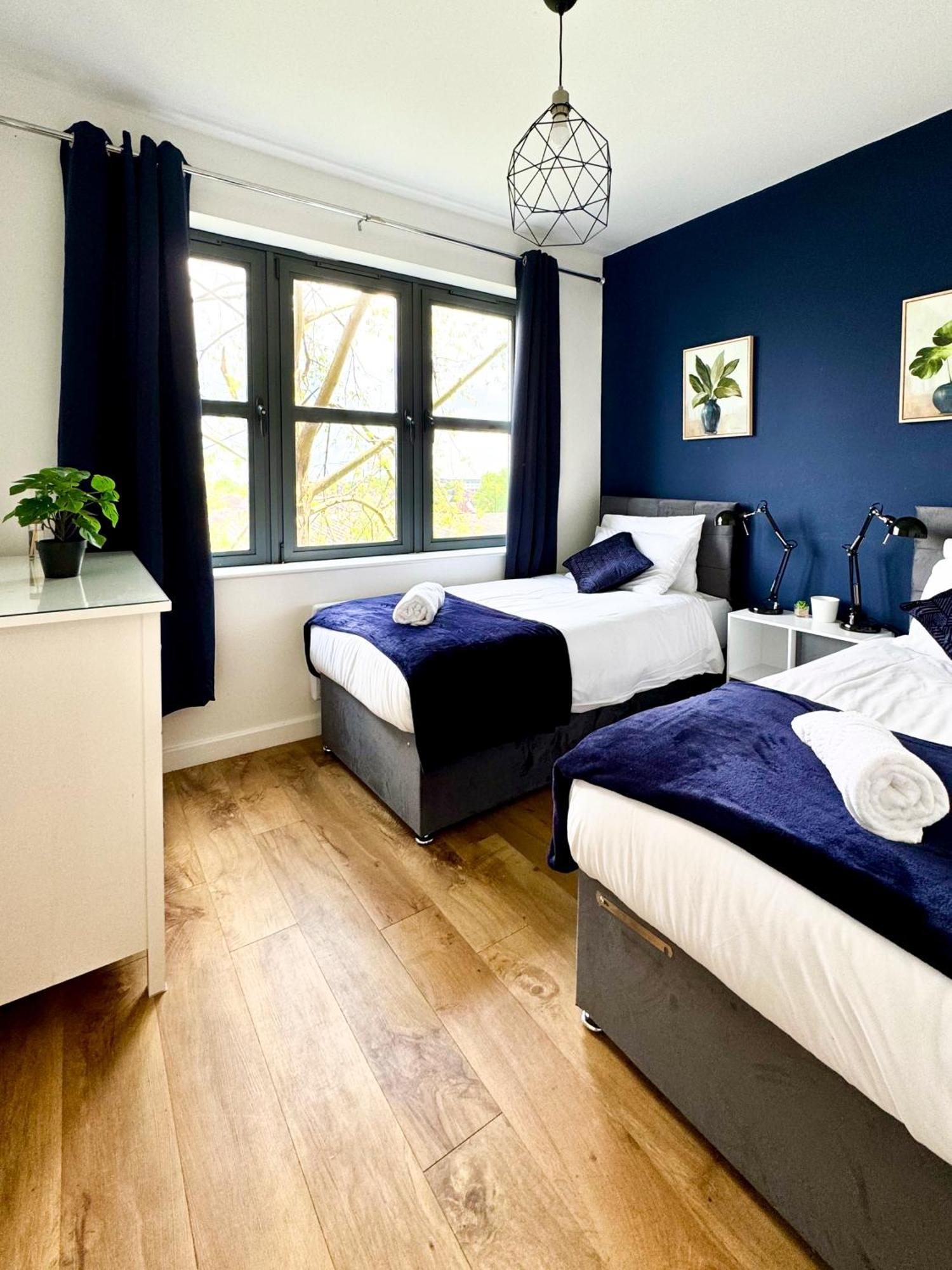 Quantum Modern 2 Bedroom With Free Parking *