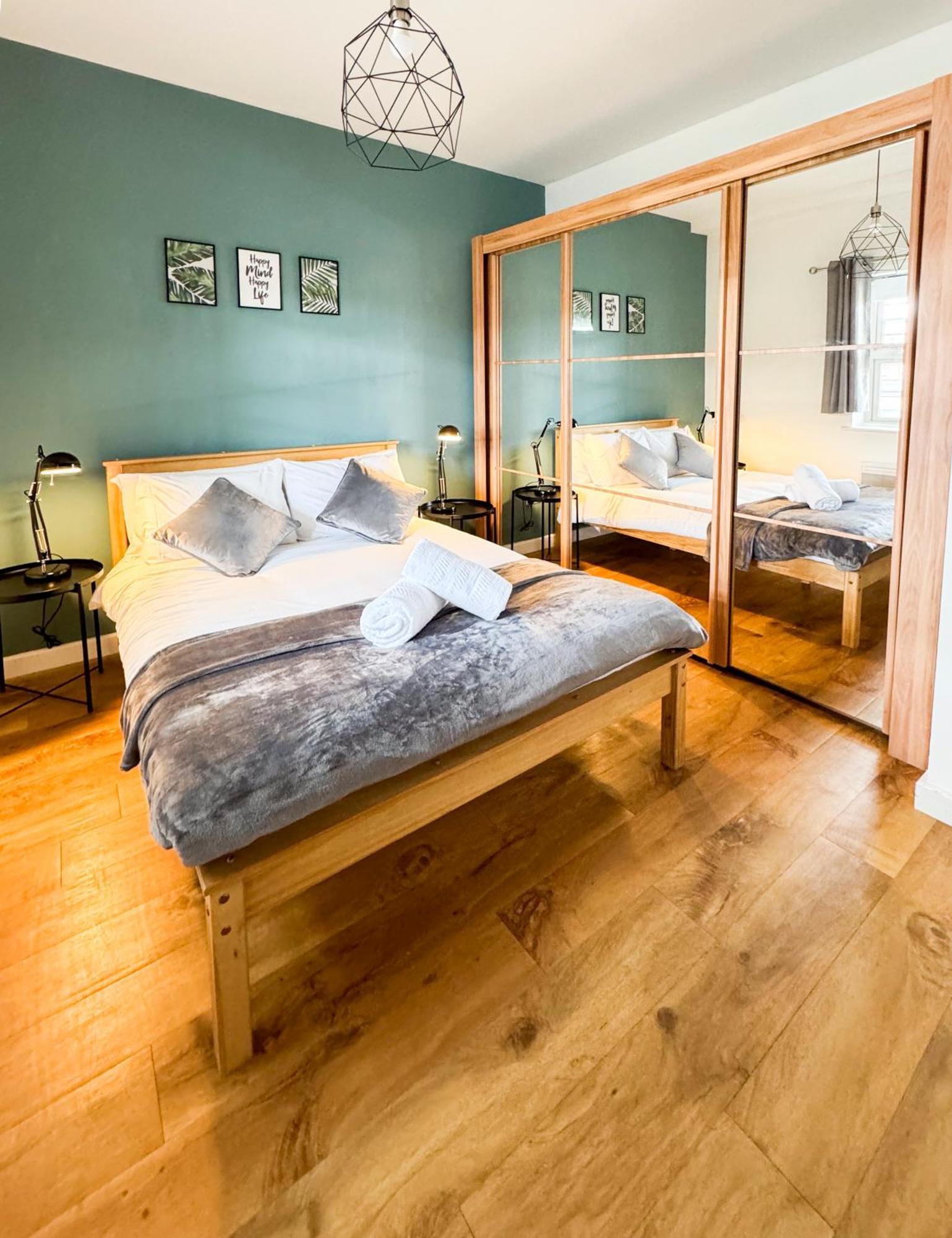 Quantum Modern 2 Bedroom With Free Parking * Coventry