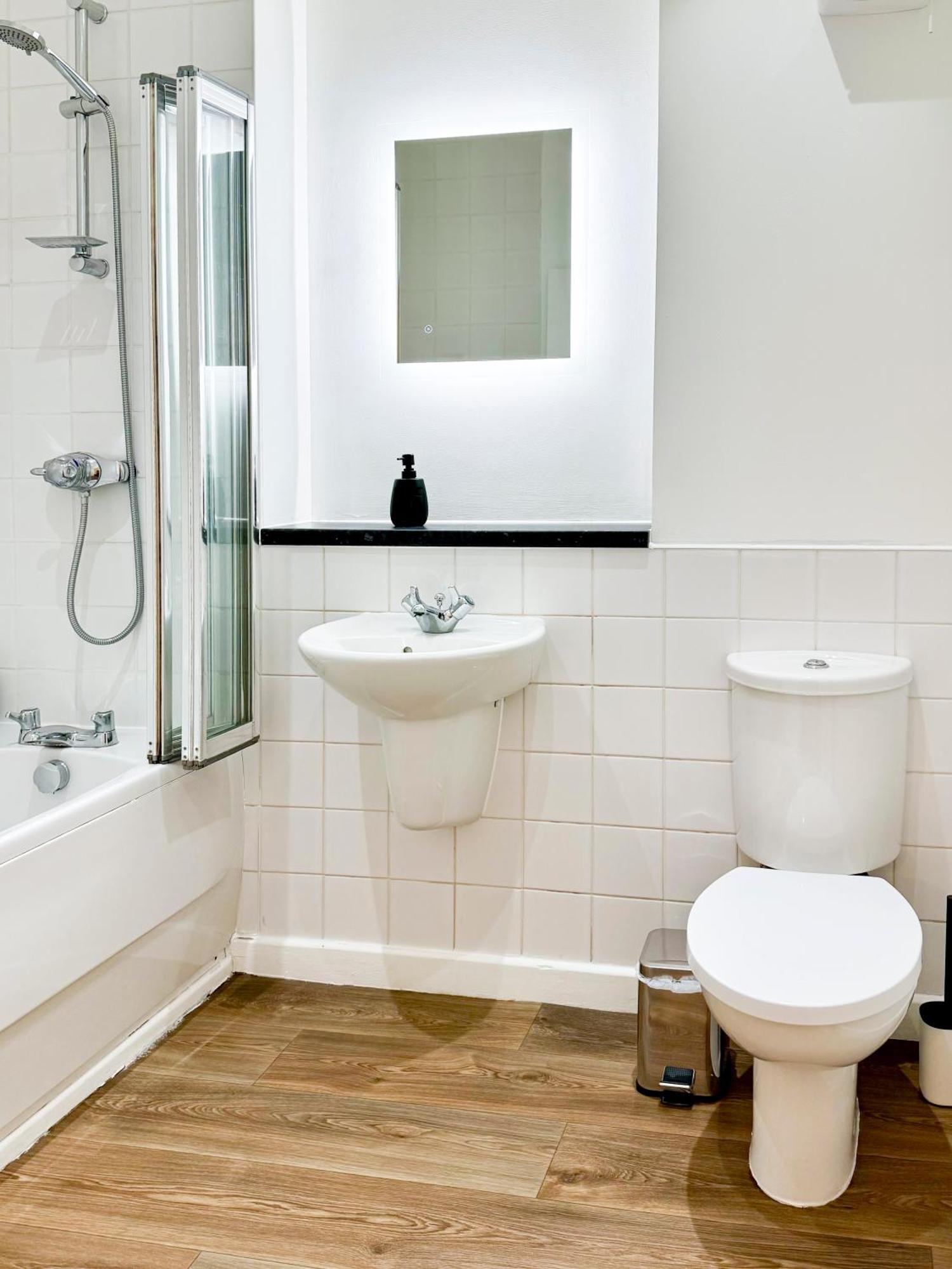 Apartamento Quantum Modern 2 Bedroom With Free Parking *