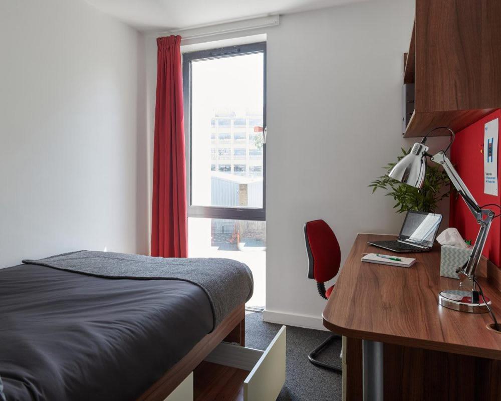 Central Zeni Ensuite Coventry