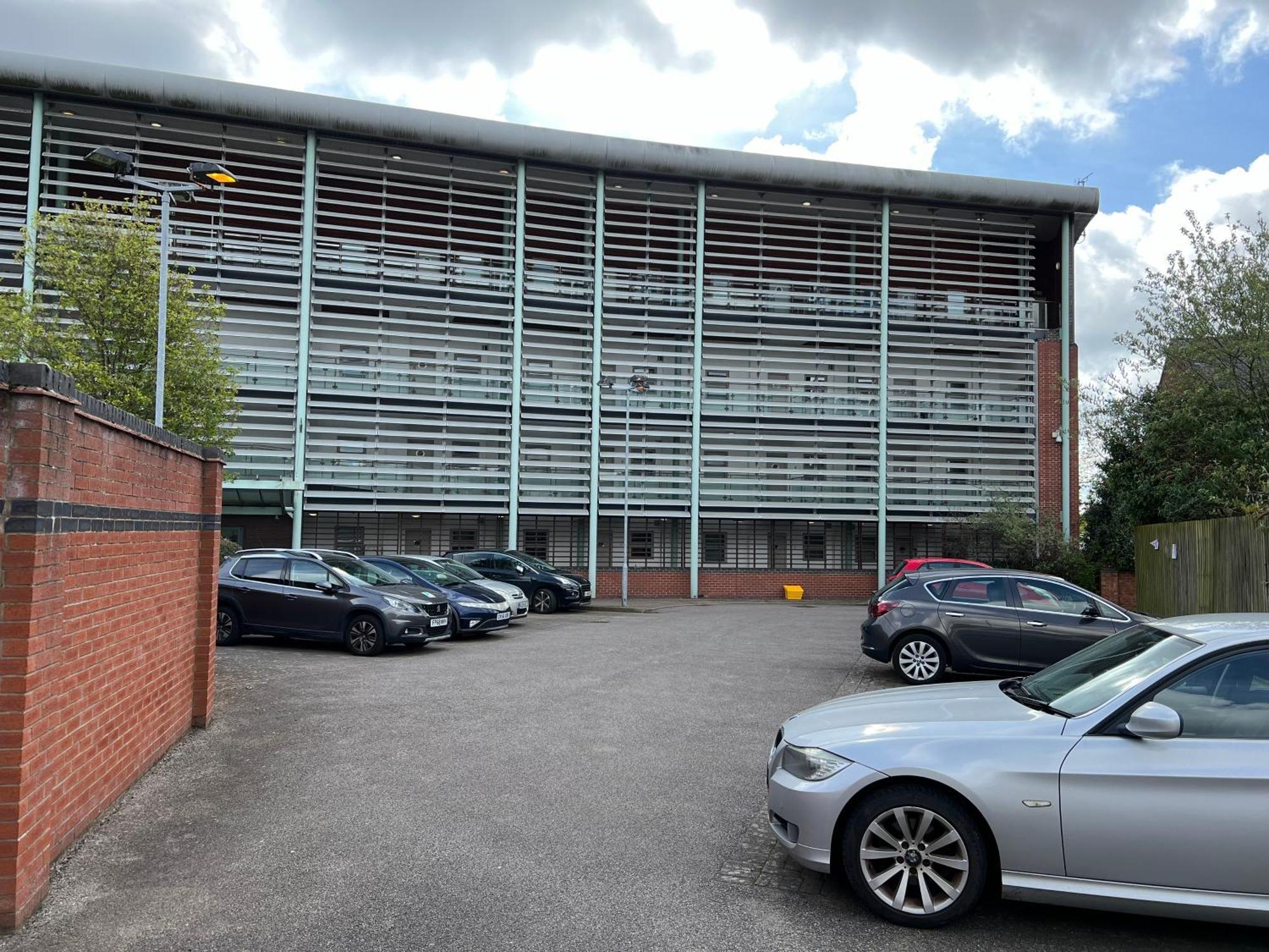 Quantum Modern 2 Bedroom With Free Parking Coventry