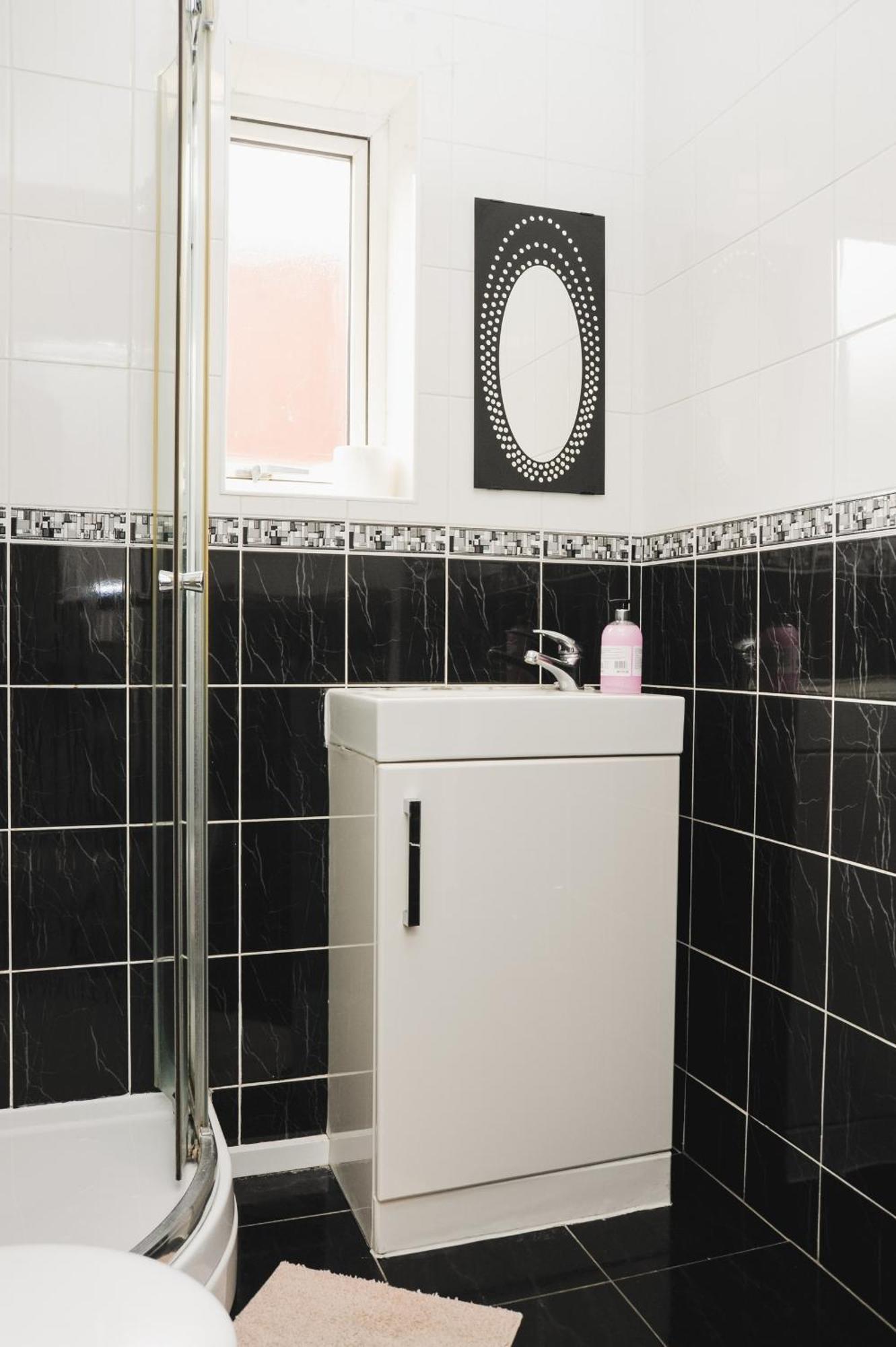 Guest house In Guest - Beautiful In Coventry