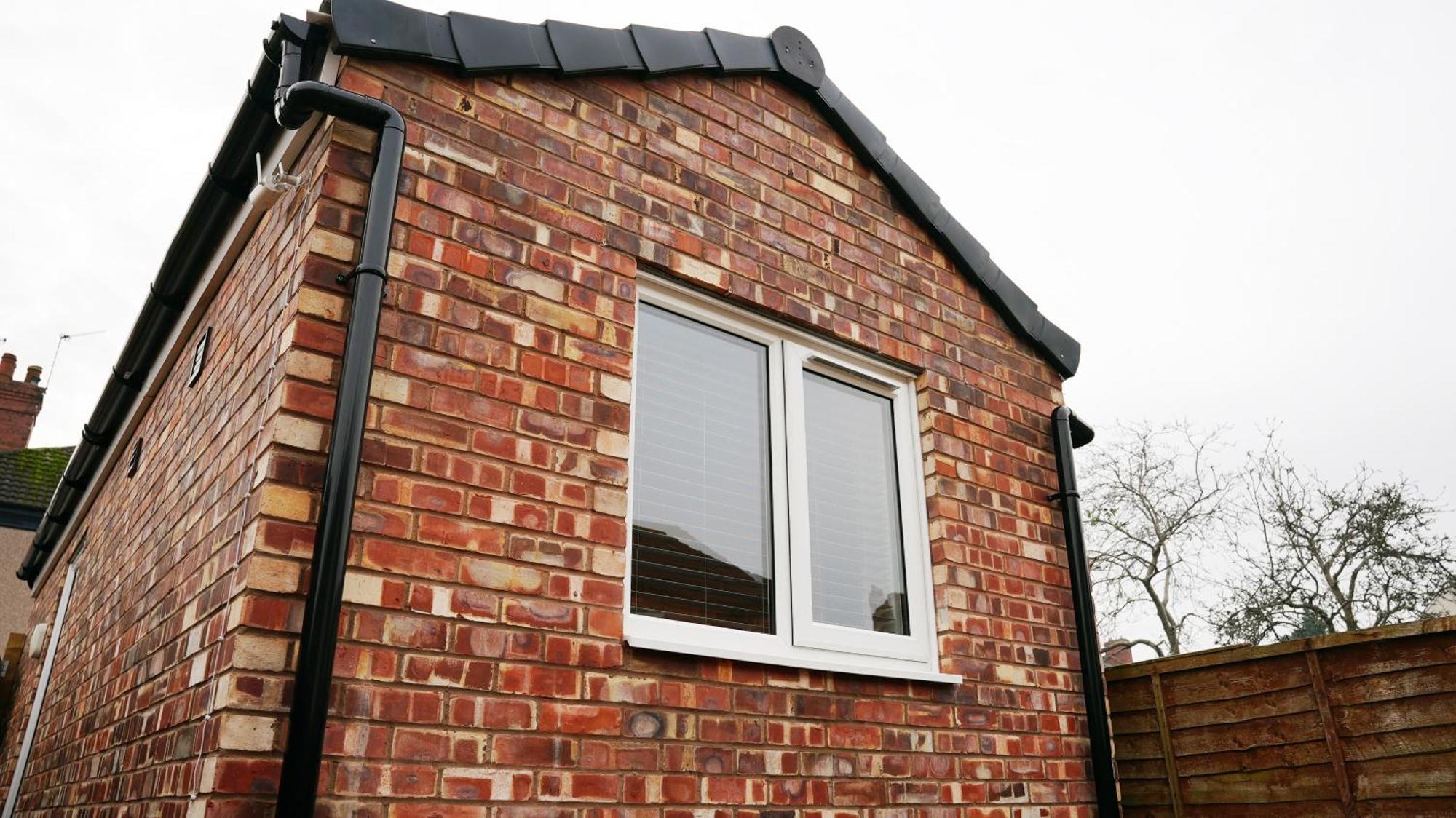 Luxury 2 Guest House, Parking With Ev , Wifi And Netflix Guest house Coventry