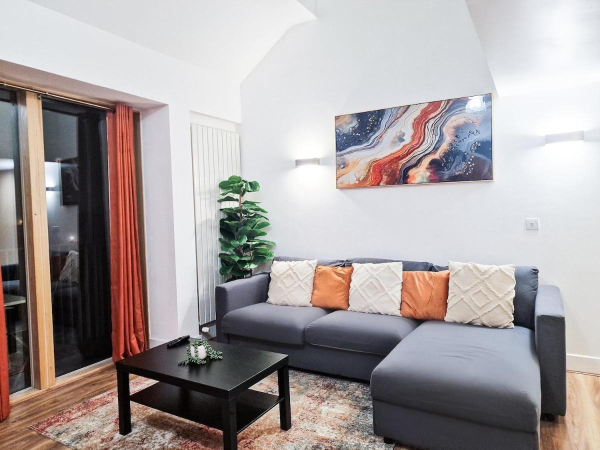 Holiday home Luxury Waterfront With Free Parking *