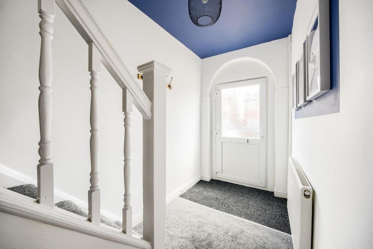 Beautiful House, Sleeps 8