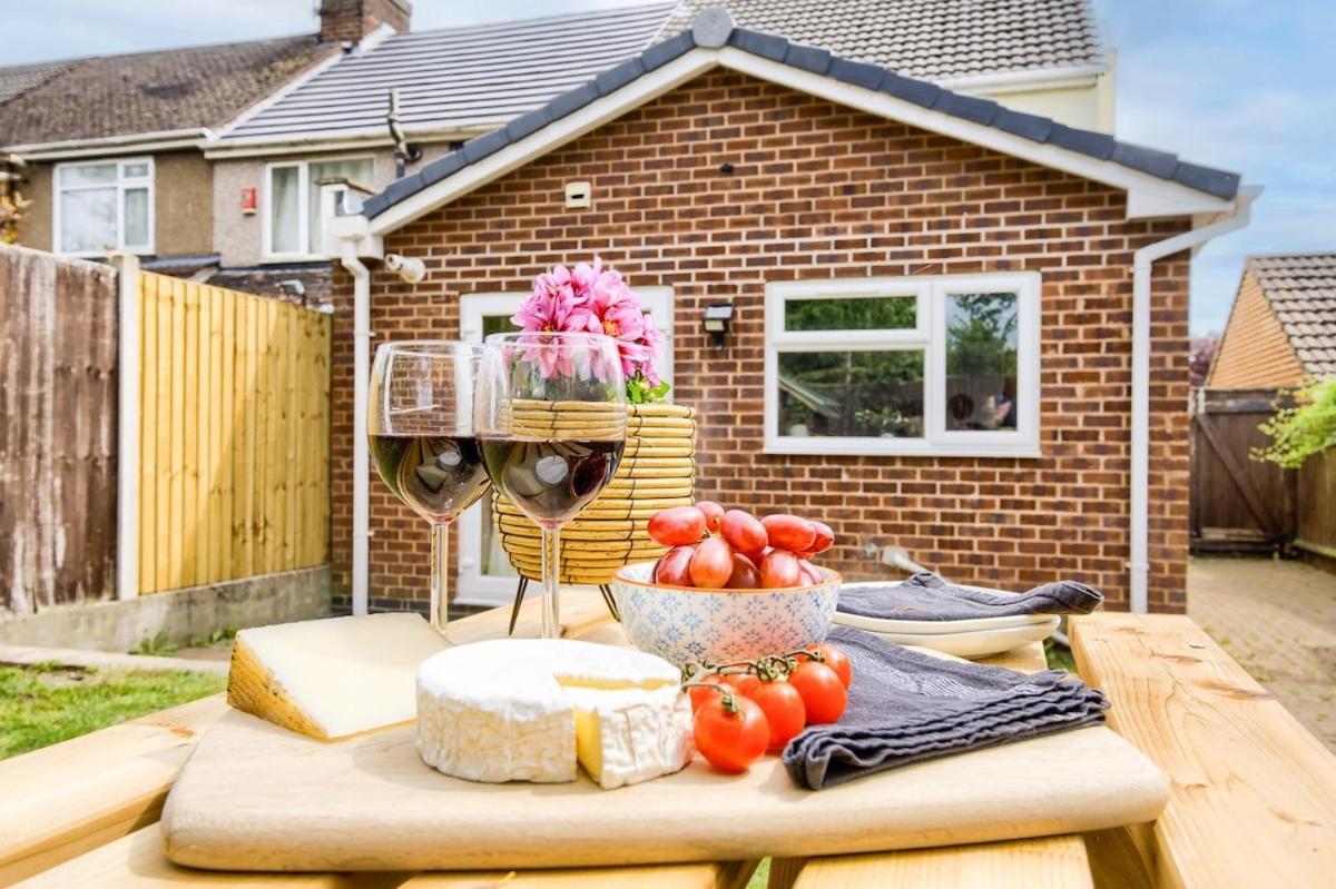 Holiday home Beautiful House, Sleeps 8 *