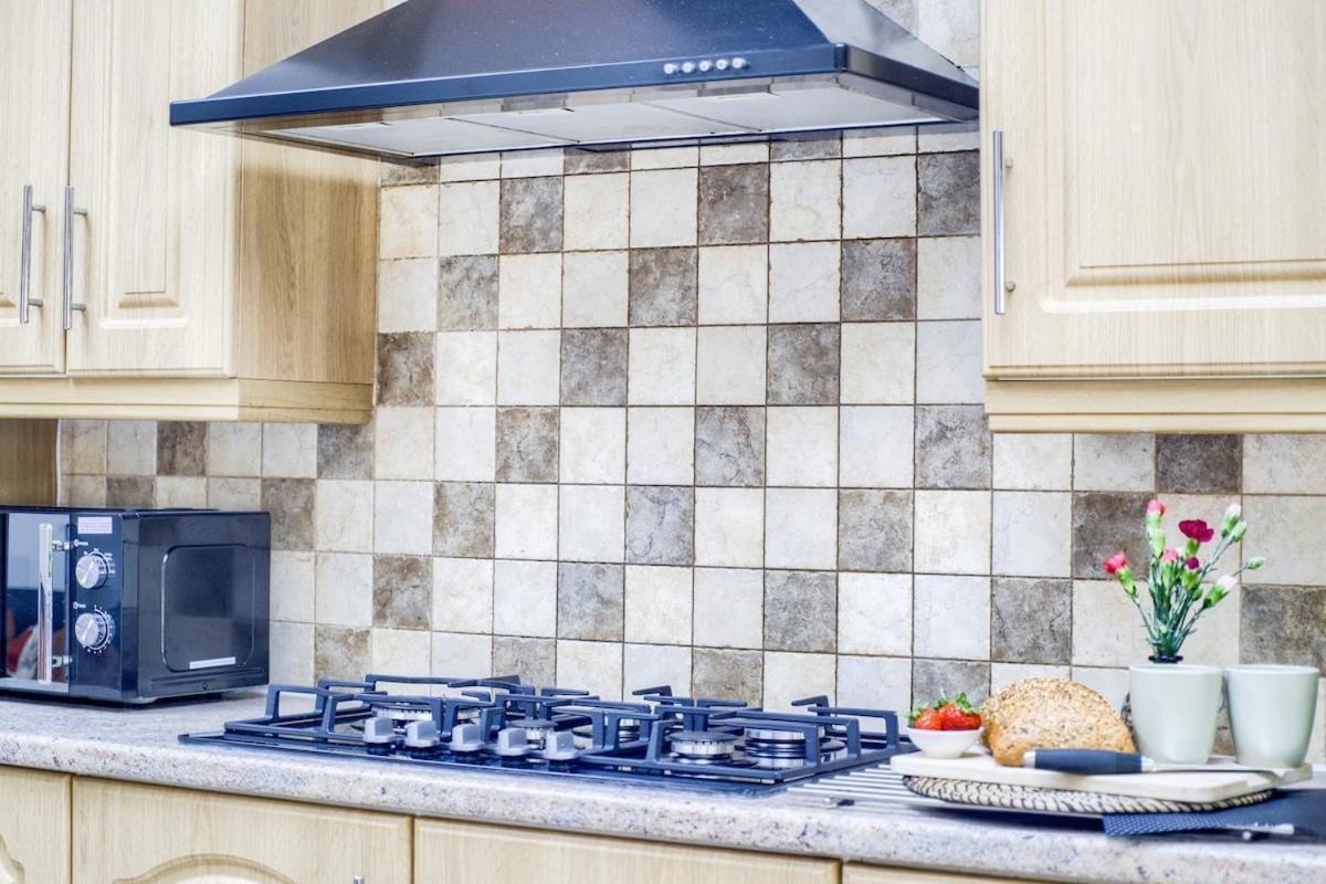 Beautiful House, Sleeps 8 Holiday home *
