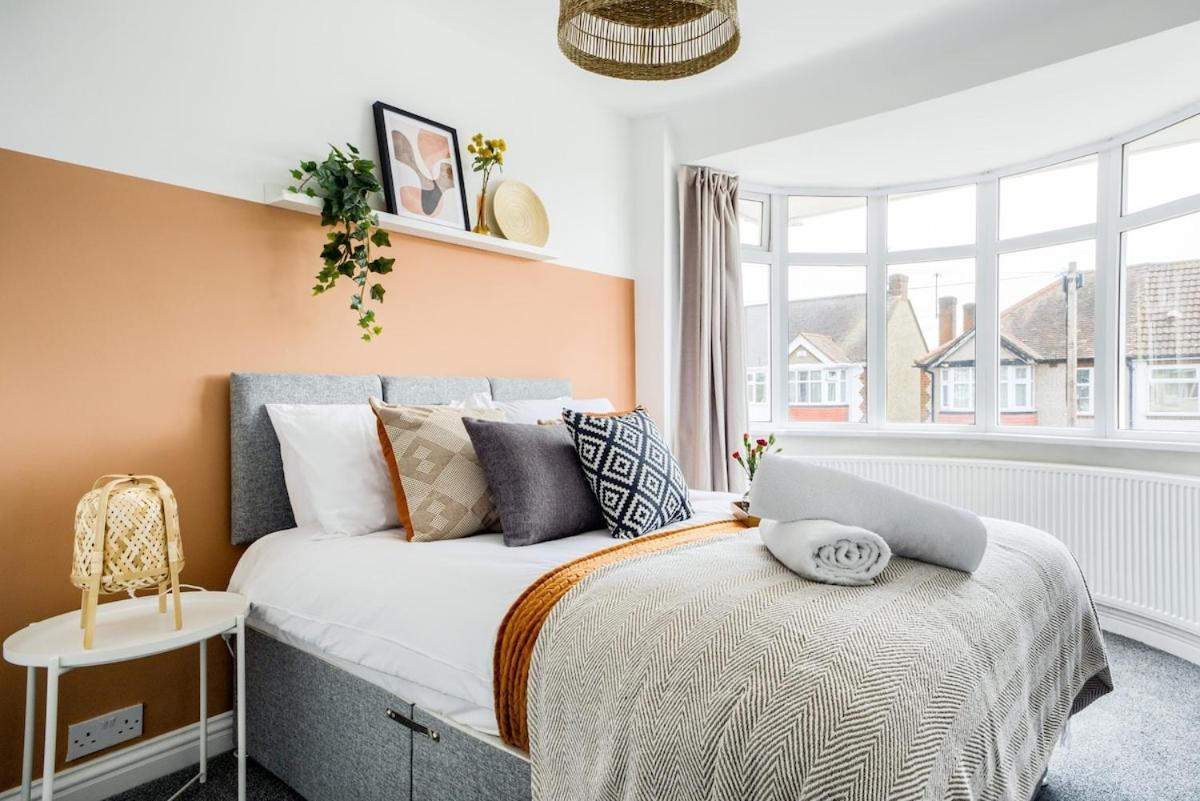 Holiday home Beautiful House, Sleeps 8 *