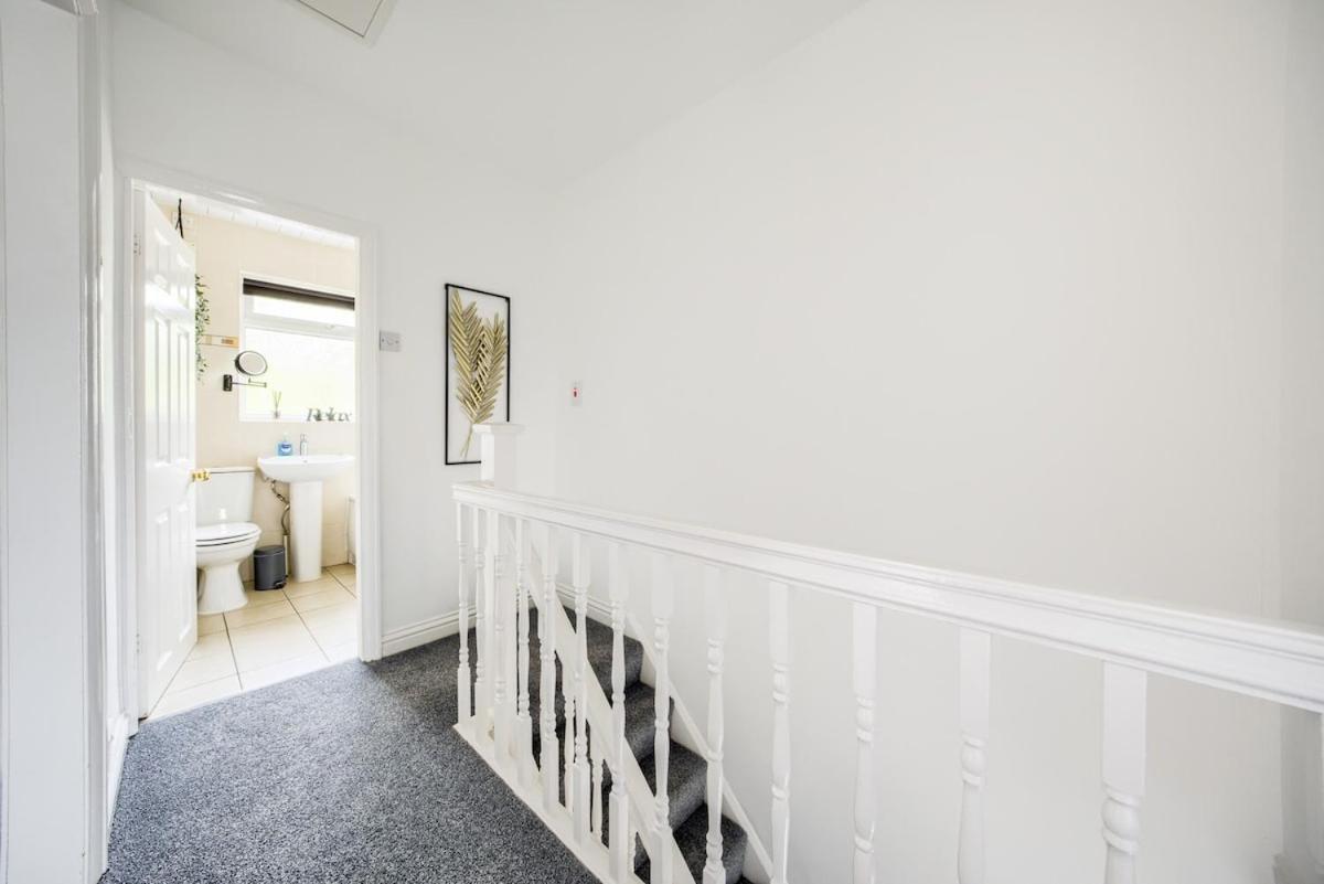 Holiday home Beautiful House, Sleeps 8 *