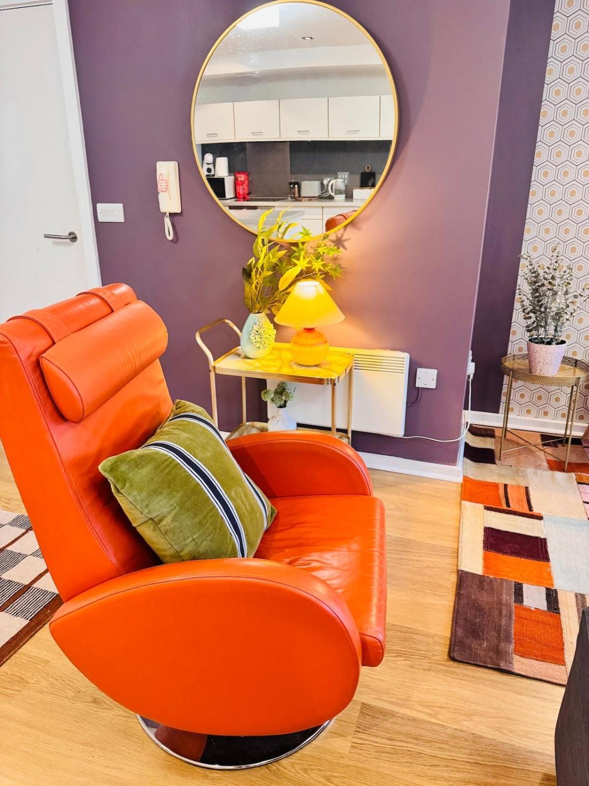 Homely And Charming 2 Bedroom Sleeps 6 W Balcony