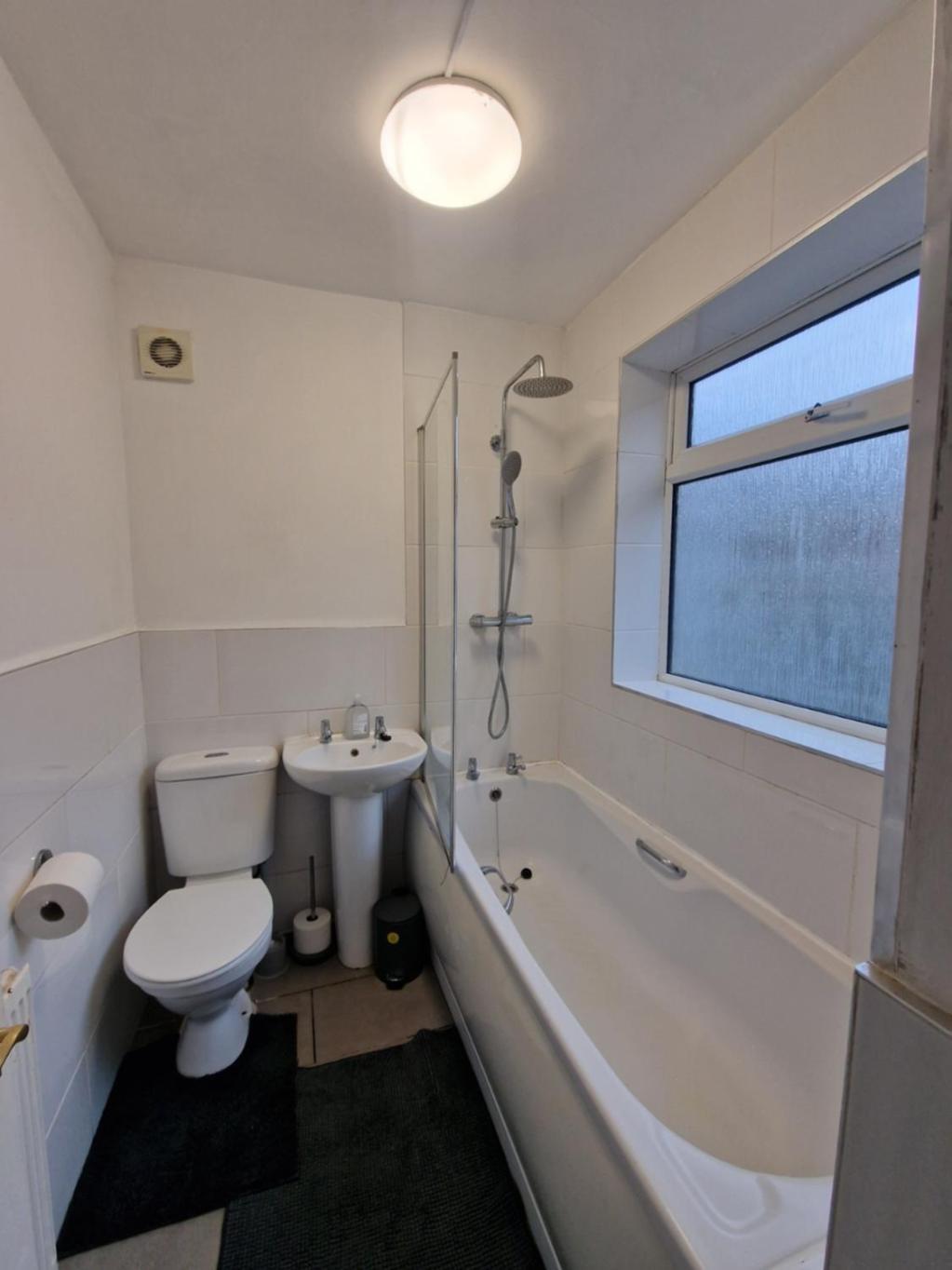 Living Serviced 10 * Coventry