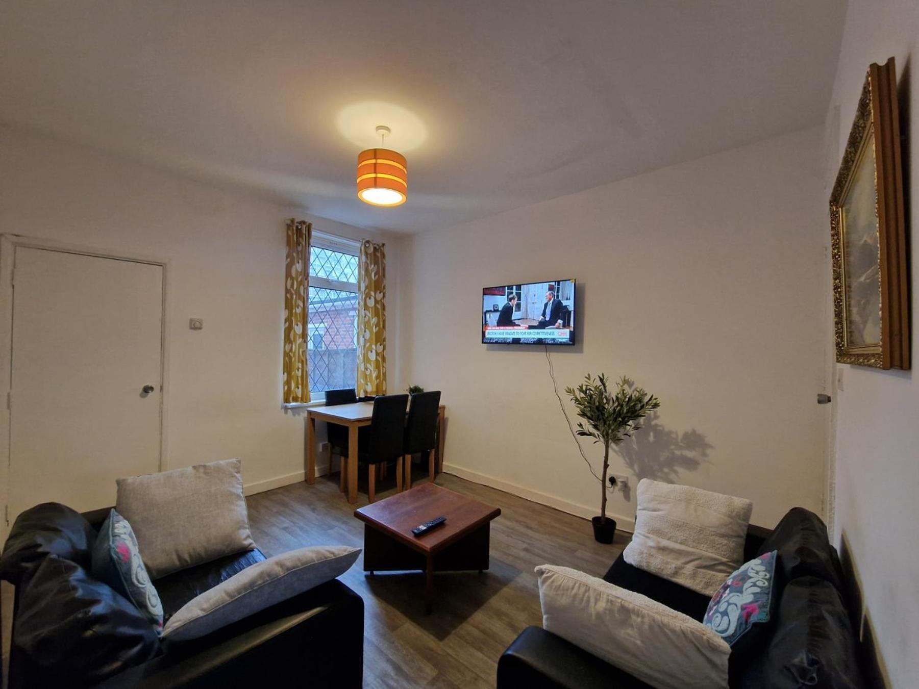 Homestay Living Serviced 10