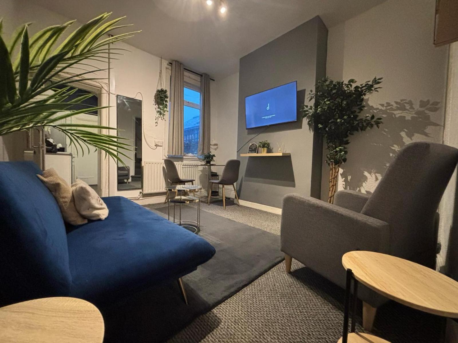 Mowbray Retreat * Coventry