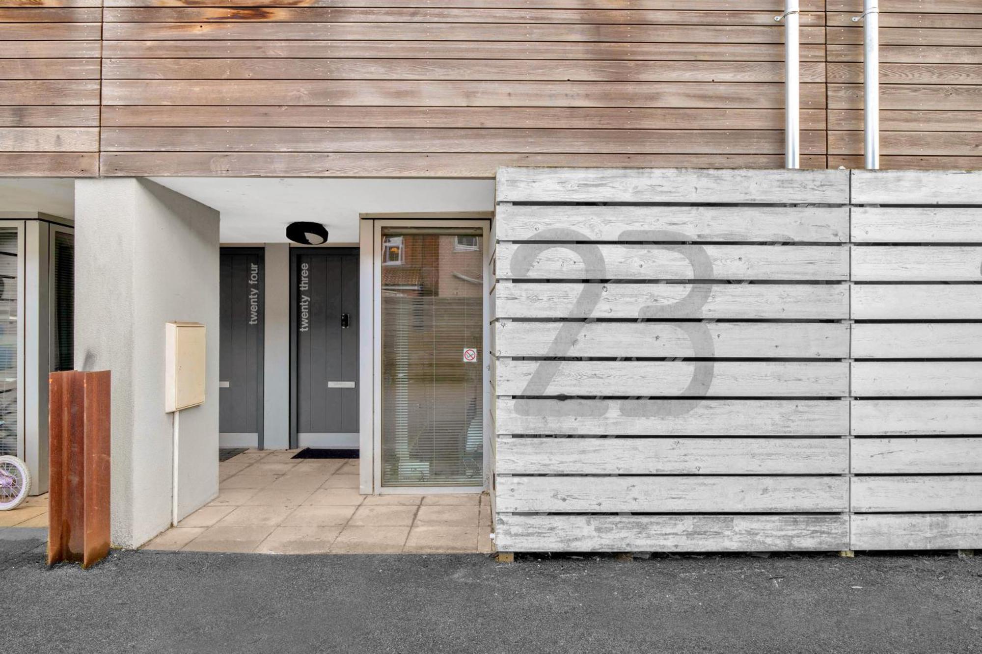 Holiday home Luxury Waterfront With Free Parking *