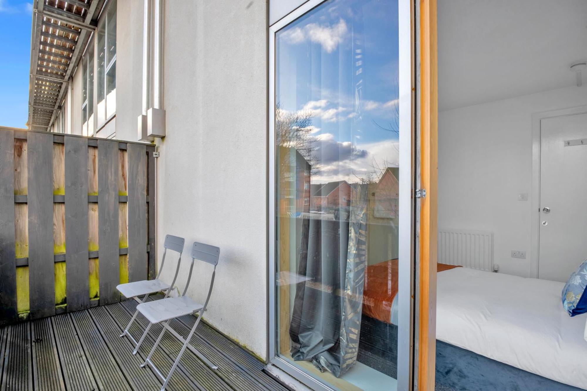 Holiday home Luxury Waterfront With Free Parking *